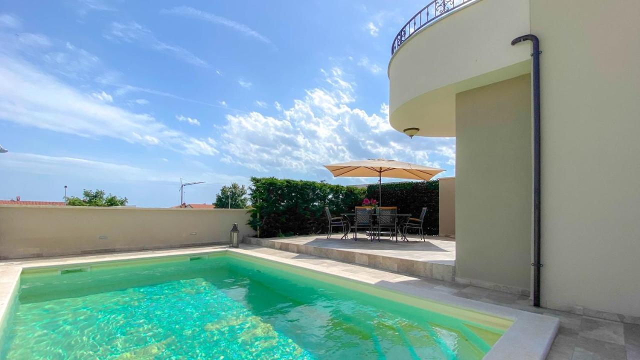 Casa Hana Buzinija Luaran gambar