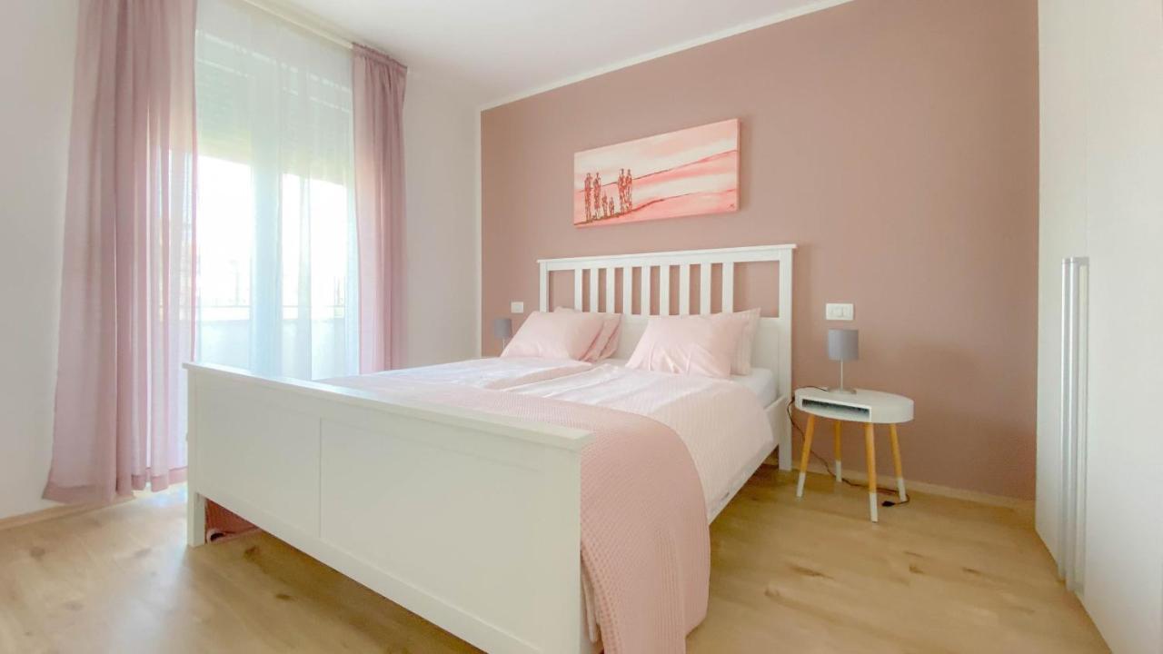 Casa Hana Buzinija Luaran gambar